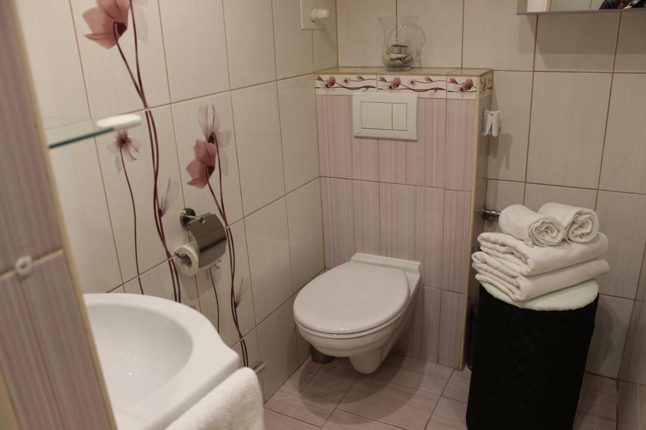 Residence Dobrovskeho Прага Екстер'єр фото